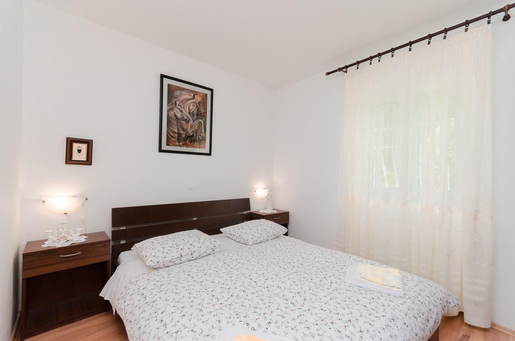 Apartment Zorka Medveja Exteriér fotografie